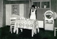 1933: The pantry makes way for the refrigerator