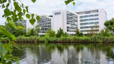 Im Technologiezentrum Wäschepflege der BSH in Berlin werden die modernsten Geräte für den Weltmarkt entwickelt. Der moderne Standort mit wurde komplett nach den ökologischen Standards des Green Building-Konzepts geplant und realisiert.